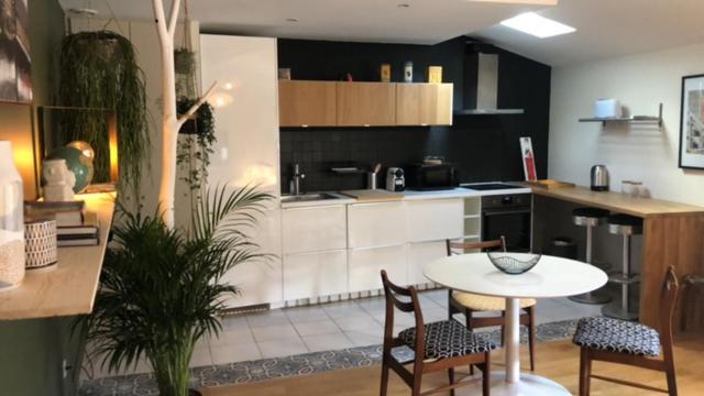 Atipyc Nimes Apartment ภายนอก รูปภาพ