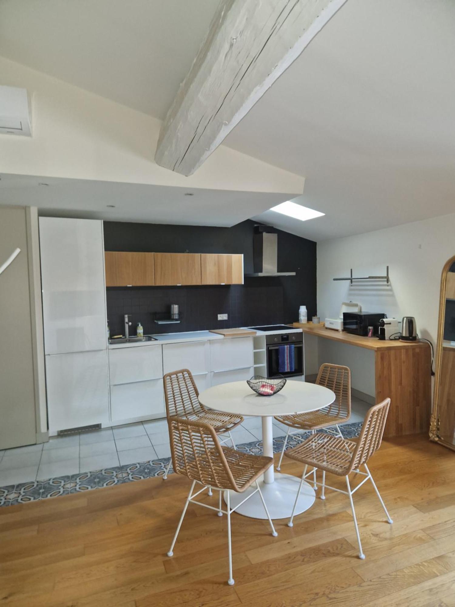 Atipyc Nimes Apartment ภายนอก รูปภาพ